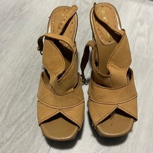 BCBG platform khaki shoes